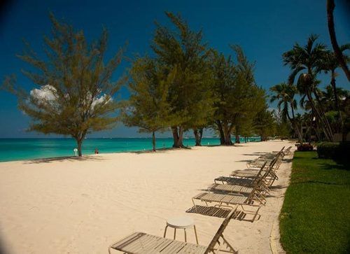 Hotel The Islands Club George Town